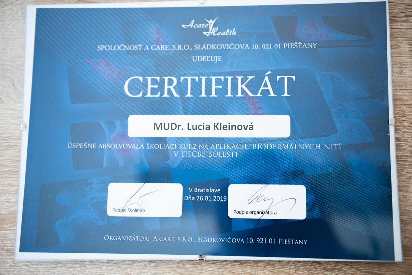Dr. Kleinová - certifikát Biodermálne nite